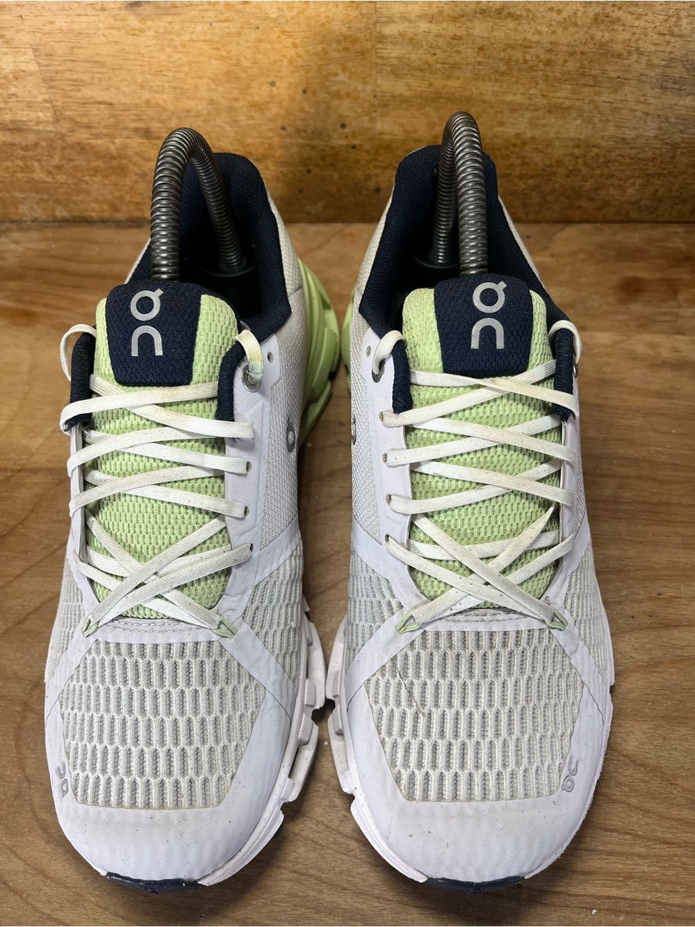 On CloudFlyer 2.0 REFLECTIVE Womens Size 7.5 Running Shoes Sneakers Gray Green - Picture 3 of 12